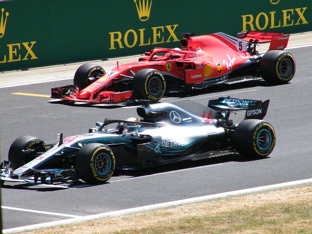 F1メルセデスとマクラーレンの違いとは？
